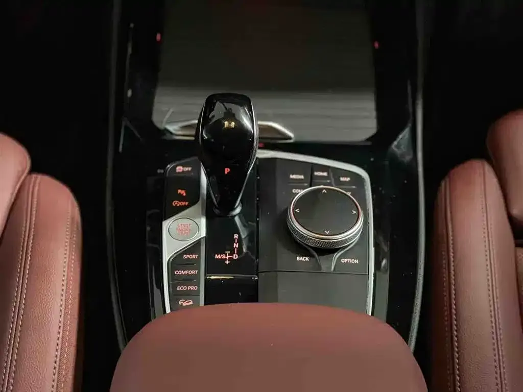 BMW X3 2024 из CN, фото 2