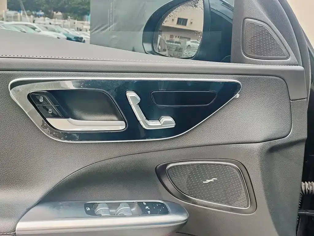 Mercedes-Benz C-Class 2024 из CN, фото 9