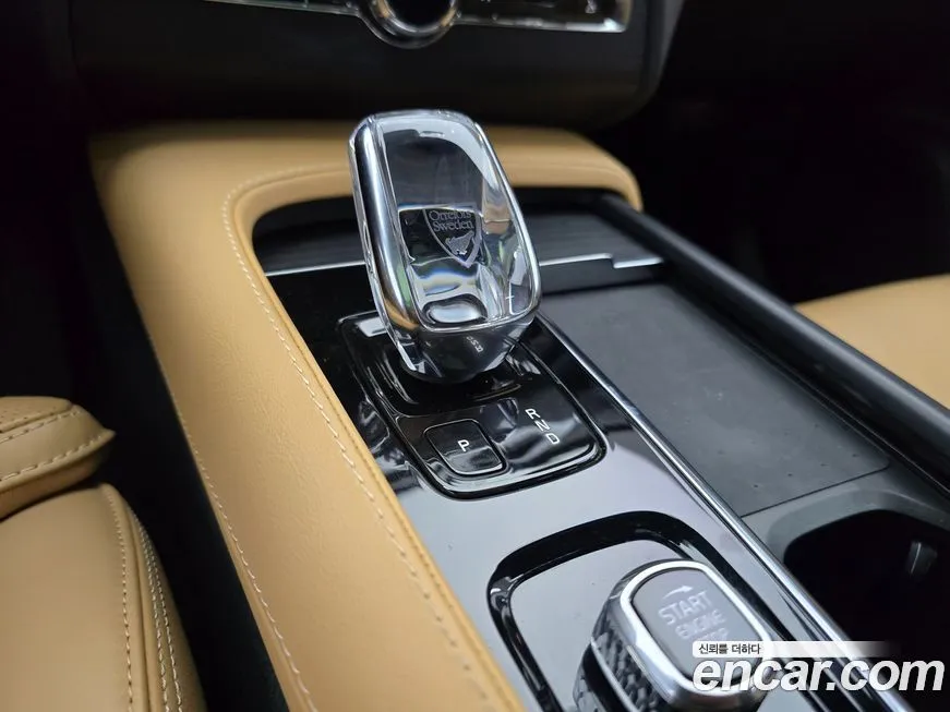 Volvo XC90 2022 из KR, фото 4