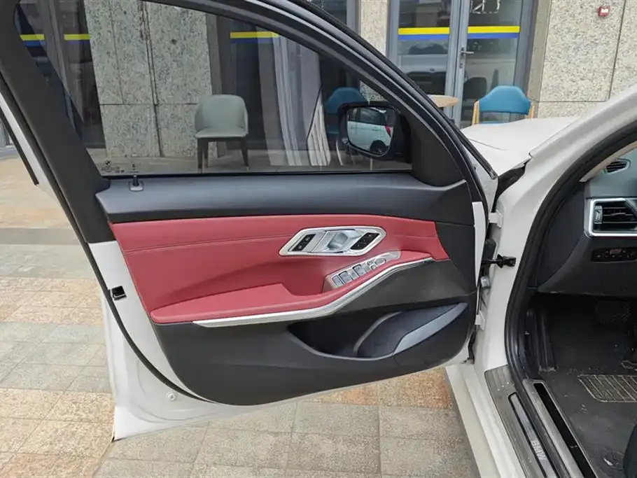BMW i3 2024 из CN, фото 3
