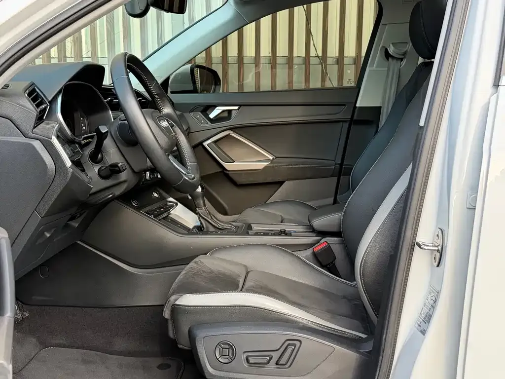 Audi Q3 2022 из CN, фото 8