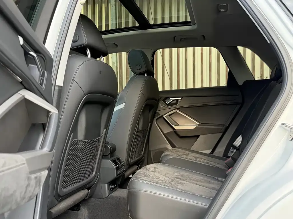 Audi Q3 2022 из CN, фото 5