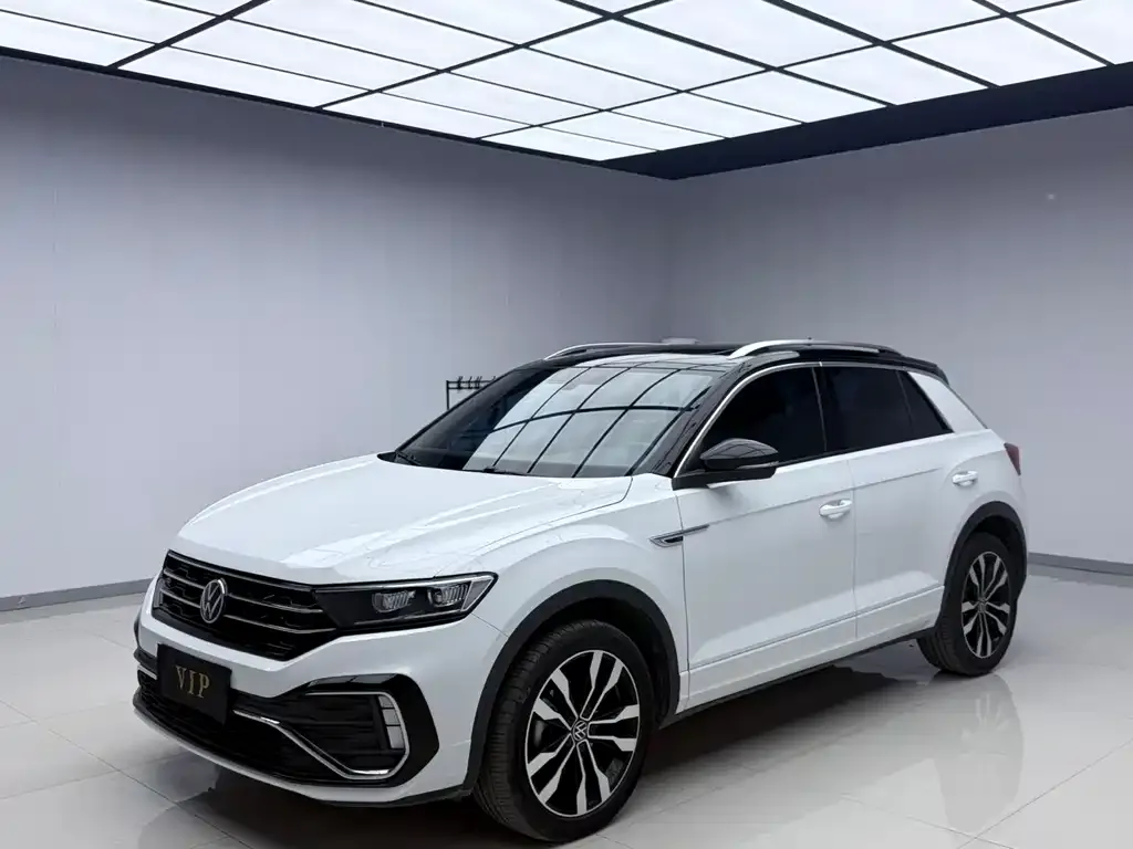 Volkswagen T-Roc — фото 1