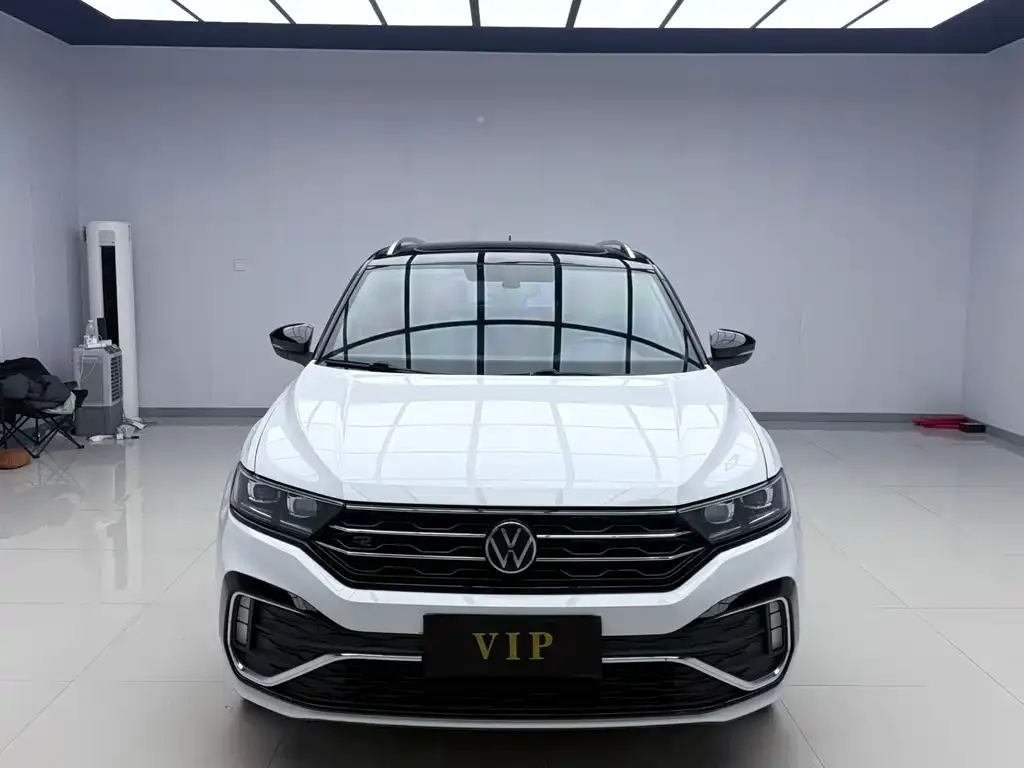 Volkswagen T-Roc — фото 8