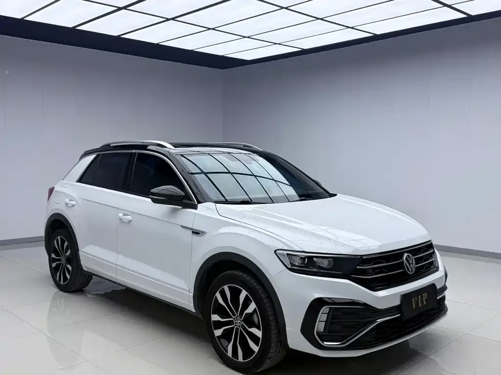 Volkswagen T-Roc — фото 10