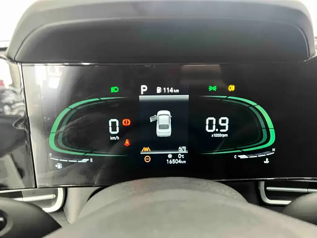 Hyundai Elantra — фото 3