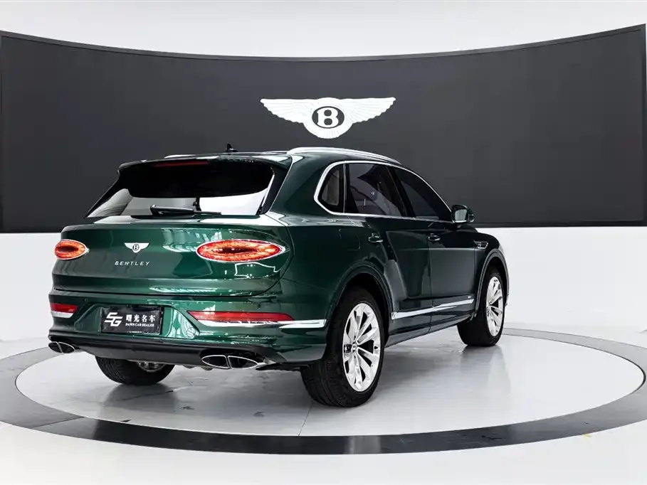 Bentley Bentayga — фото 2