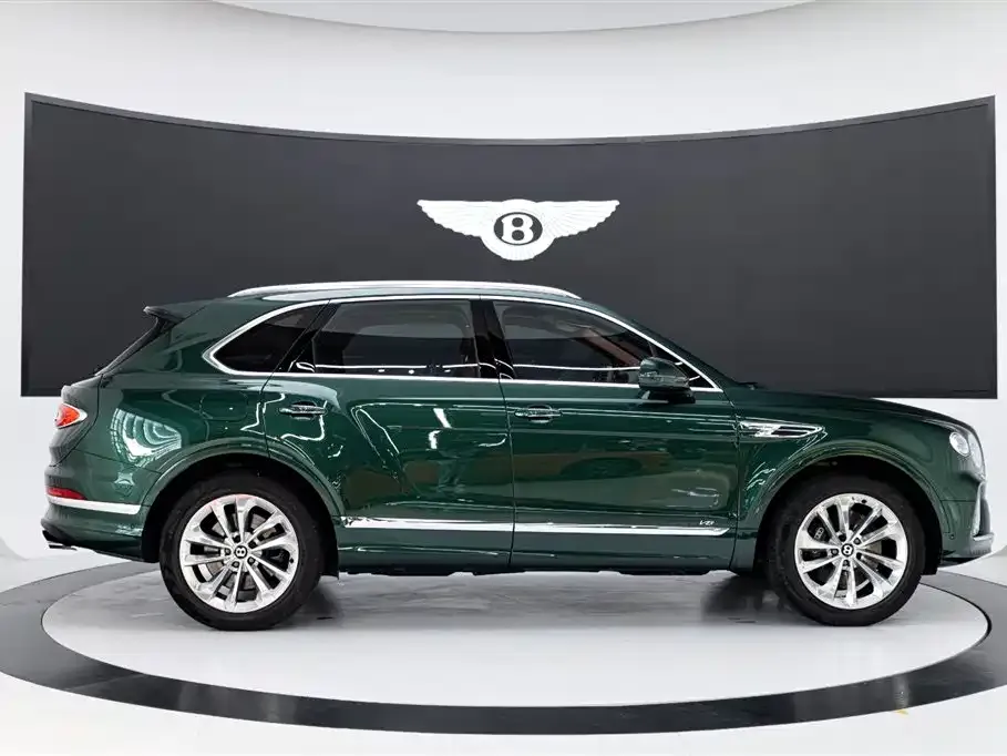 Bentley Bentayga — фото 8
