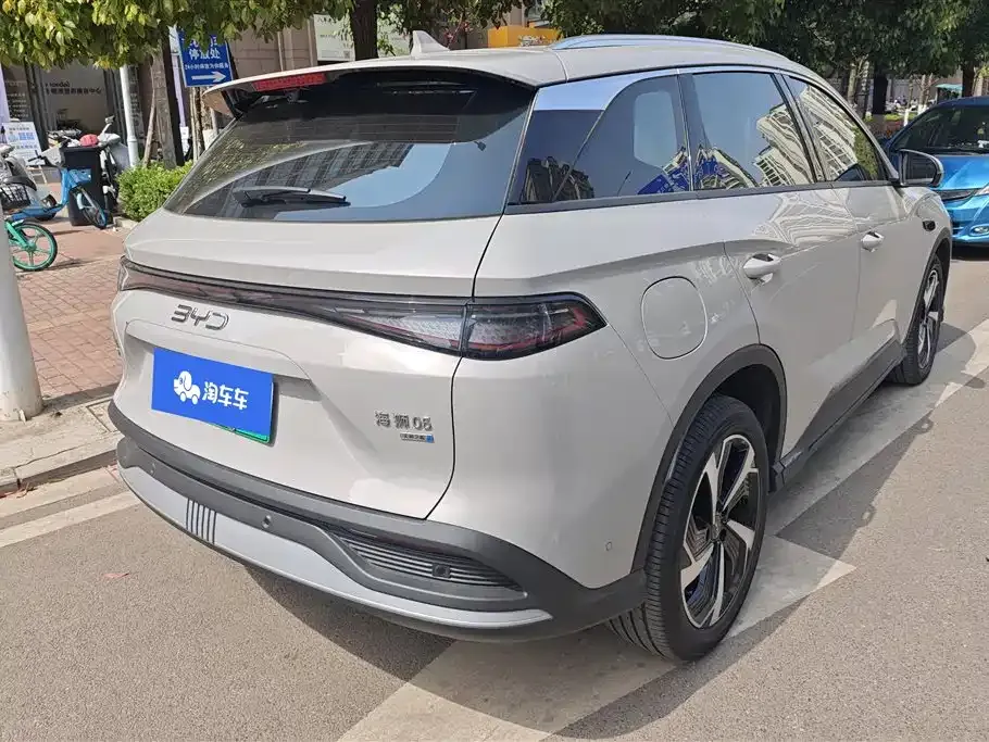 BYD Seal 05 DM-i — фото 8