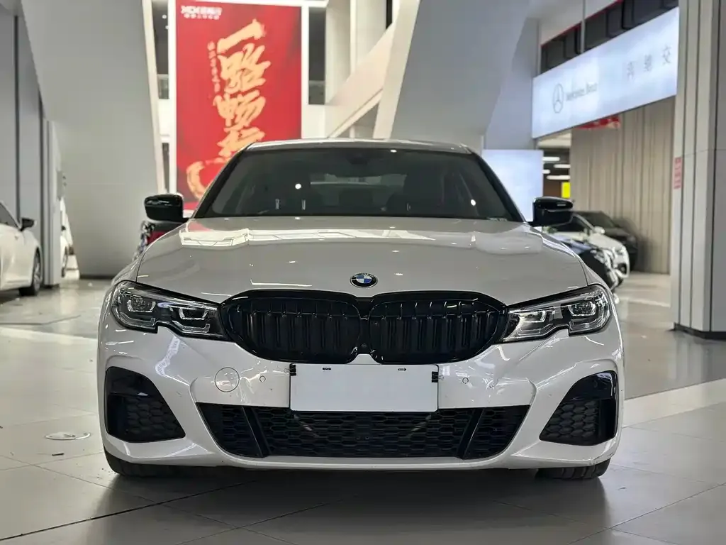BMW 3 Series — фото 1