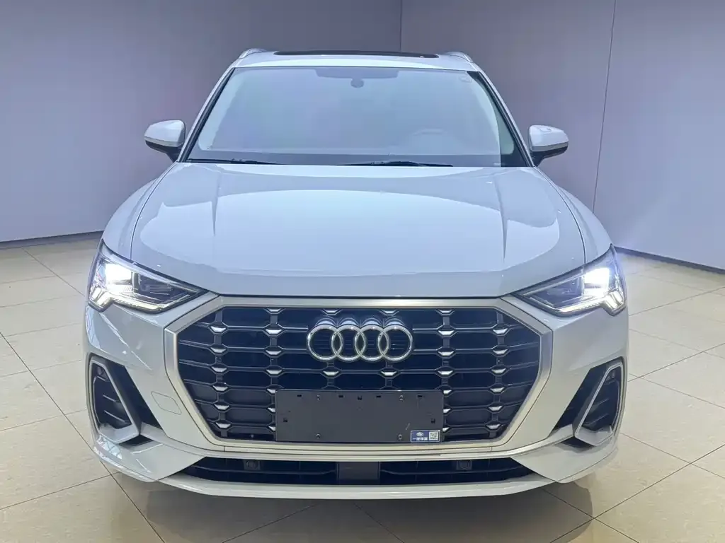 Audi Q3 2021 из CN, фото 4