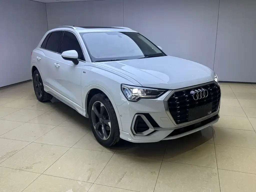 Audi Q3 2021 из CN, фото 10