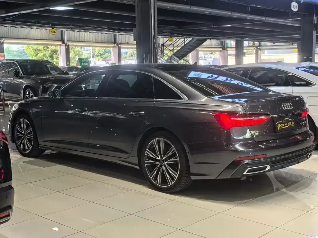 Audi A6L — фото 6