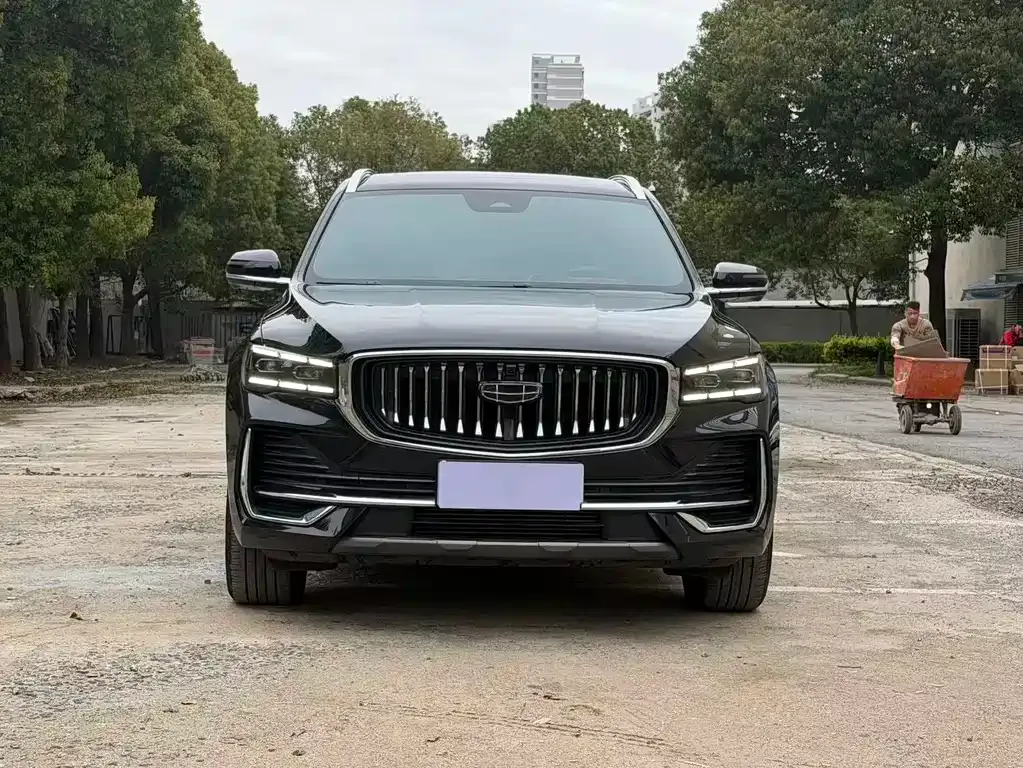 Geely Xingyue L — фото 10