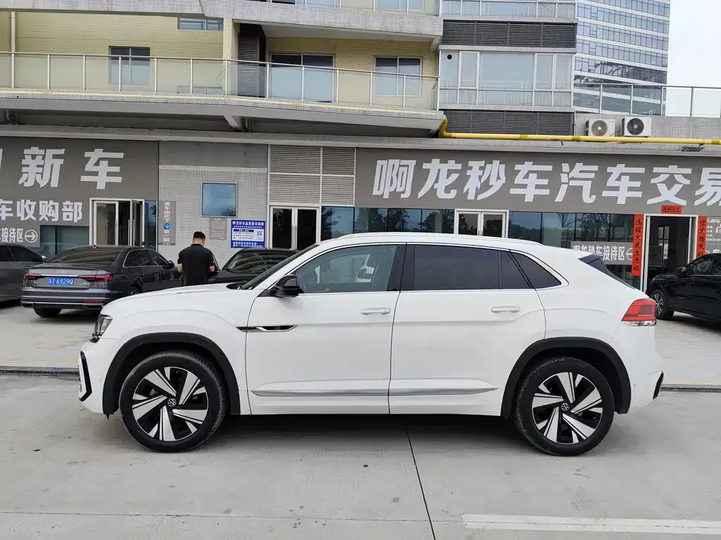Volkswagen Teramont X 2021 из CN, фото 9