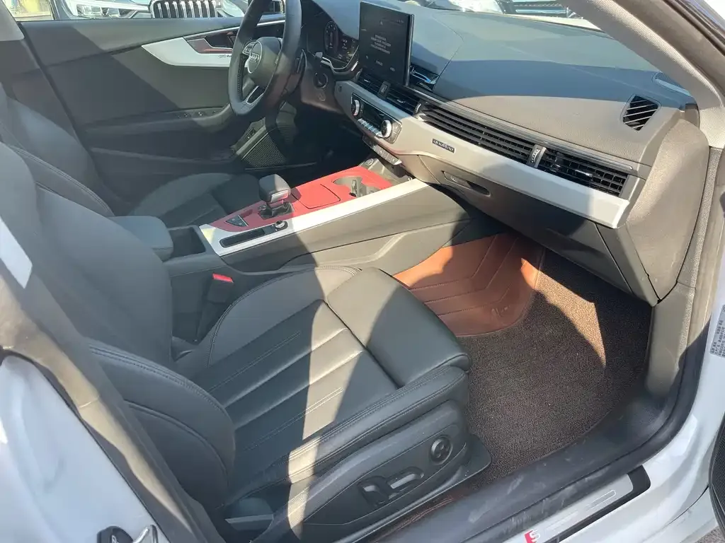 Audi A5 (Import) 2023 из CN, фото 2