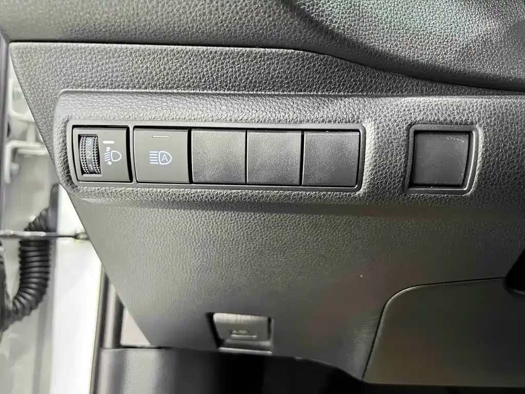 Toyota Levin — фото 10