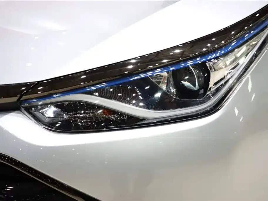 Toyota Levin Twin Engine E+ 2021 из CN, фото 3