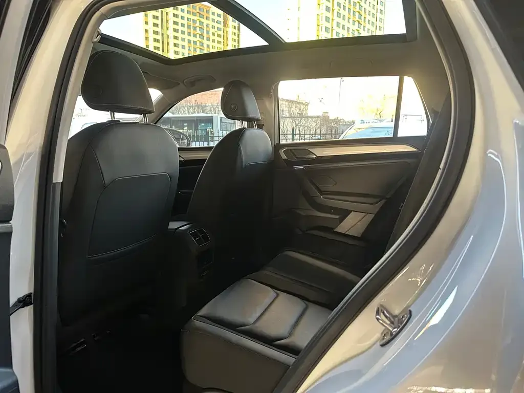 Volkswagen Tayron 2022 из CN, фото 9