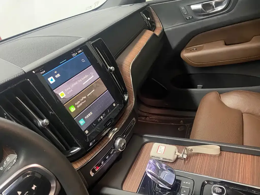 Volvo XC60 2024 из CN, фото 10