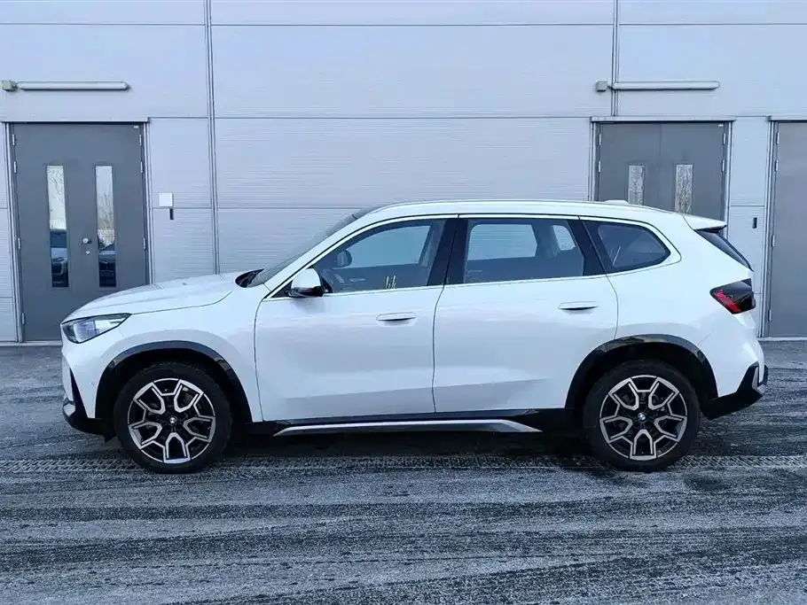BMW X1 — фото 5
