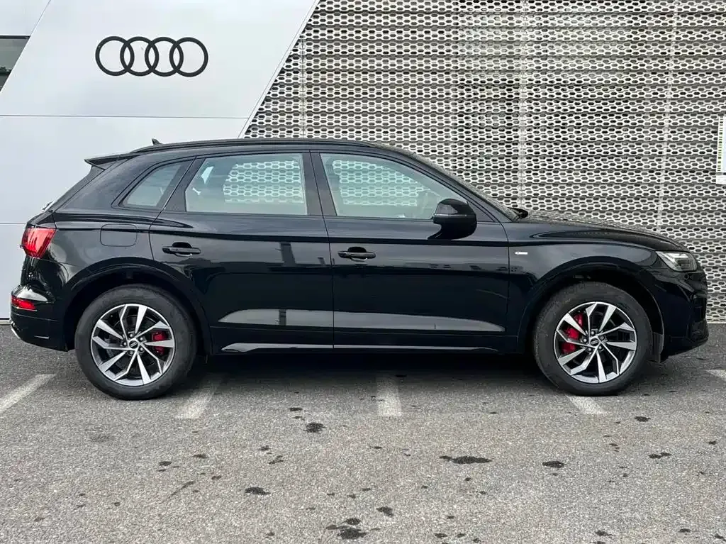 Audi Q5L 2024 из CN, фото 5