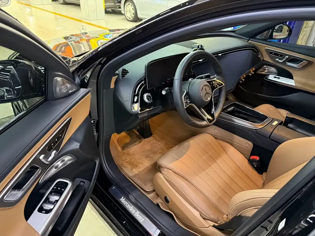 Mercedes-Benz E-Class 2025 из CN, фото 4