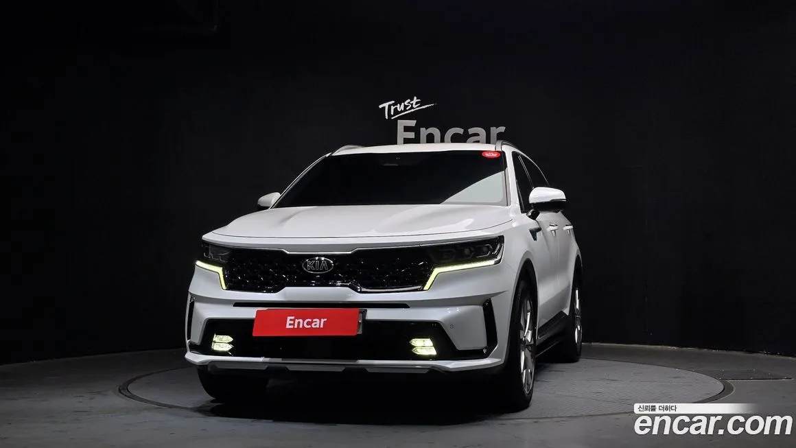 Kia Sorento — фото 7