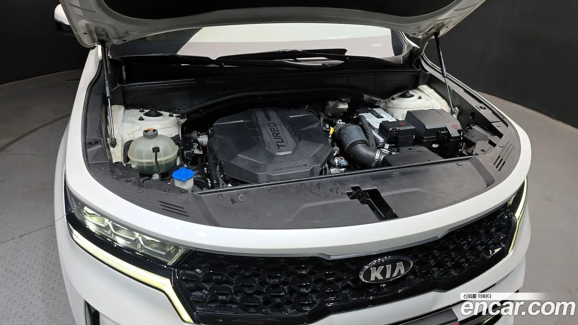 Kia Sorento — фото 4