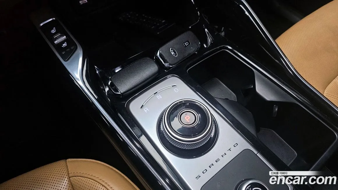 Kia Sorento — фото 8