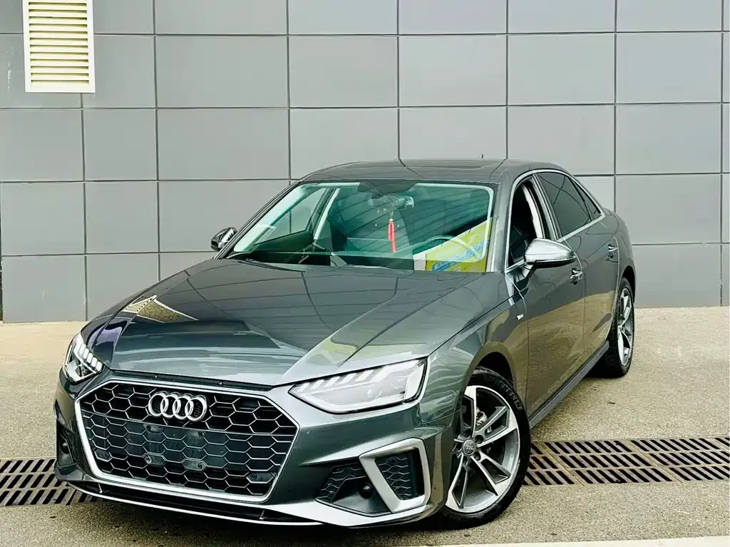 Audi A4L 2021 из CN, фото 4