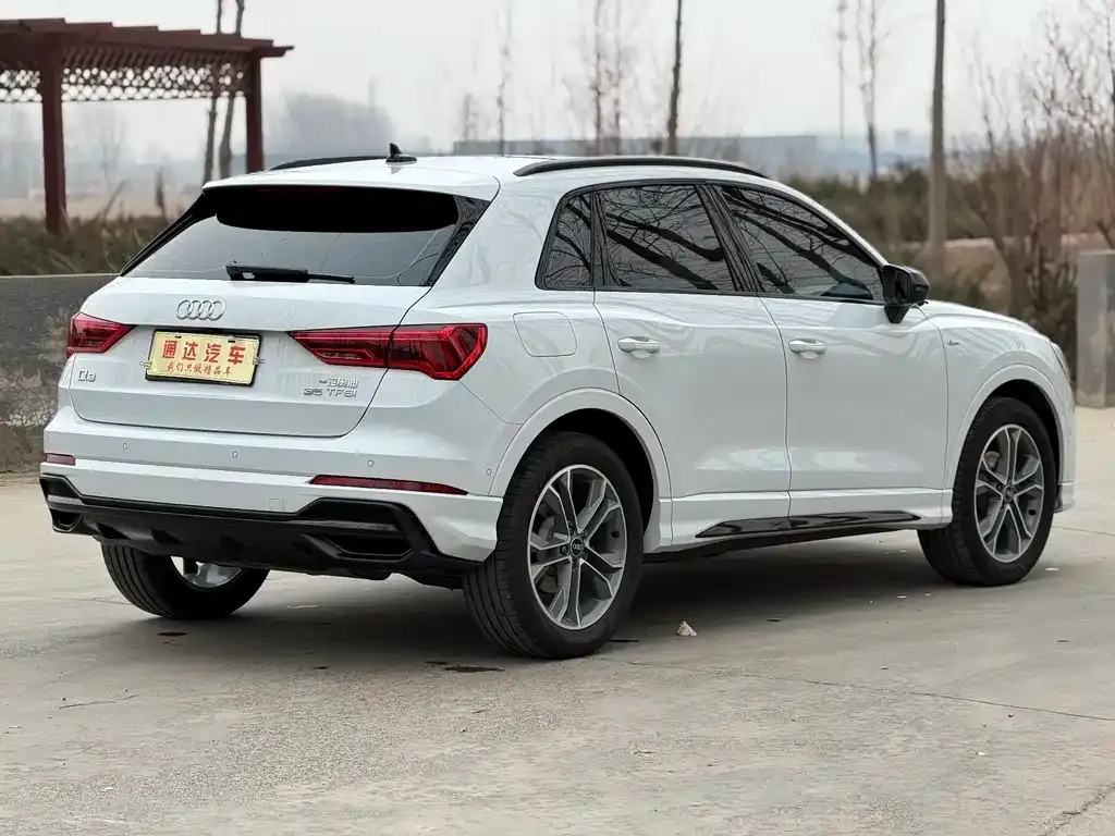 Audi Q3 — фото 7