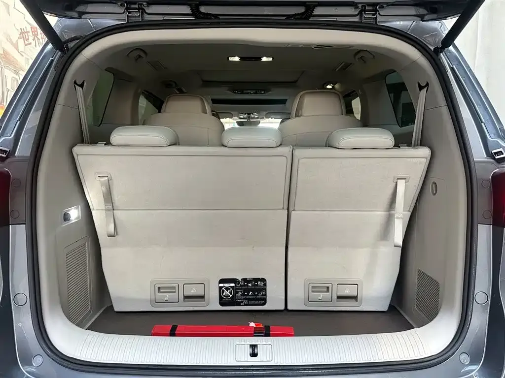 Roewe iMAX8 — фото 8