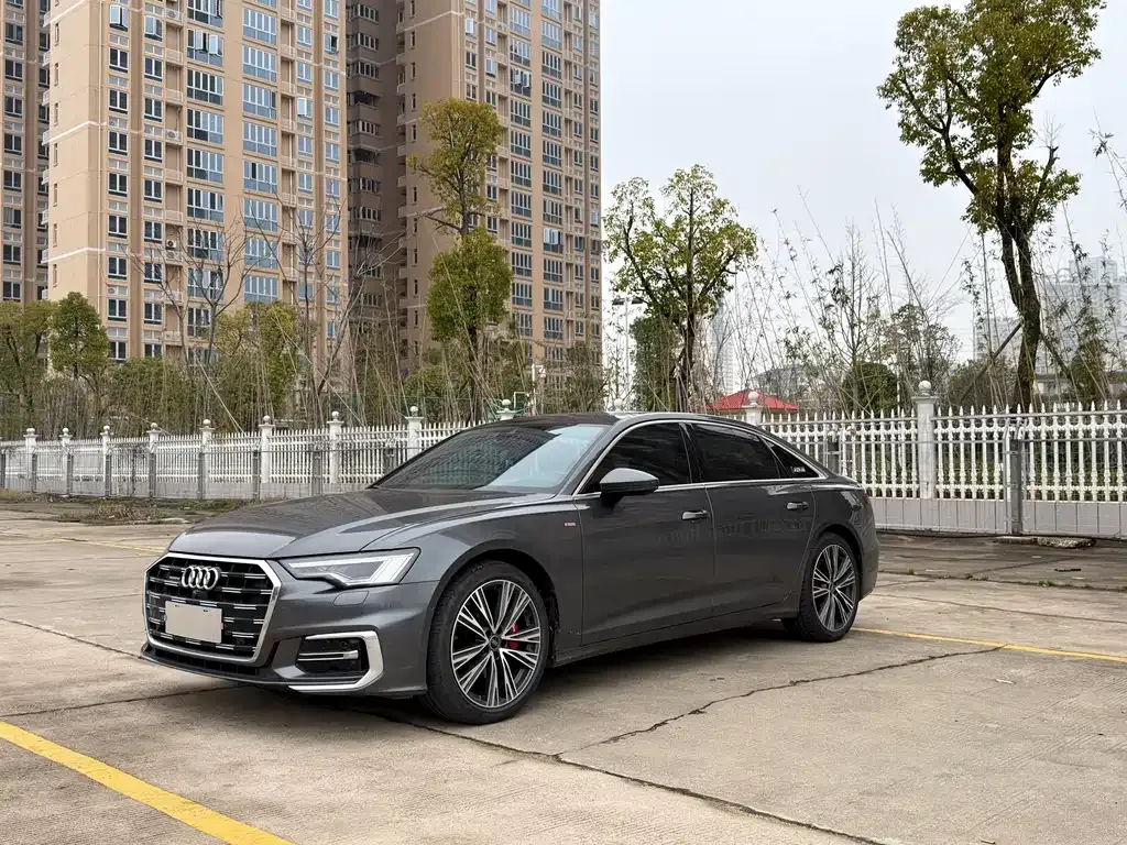 Audi A6L 2023 из CN, фото 1