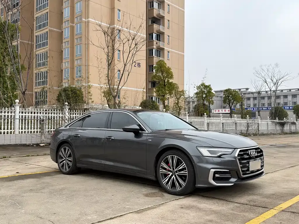 Audi A6L 2023 из CN, фото 4