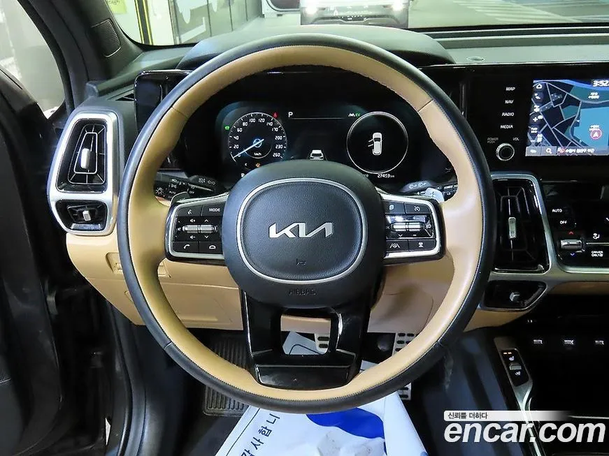 Kia Sorento — фото 5