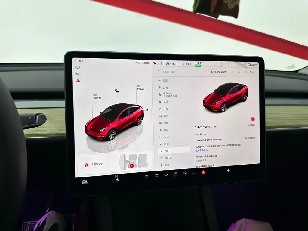 Tesla Model Y — фото 2