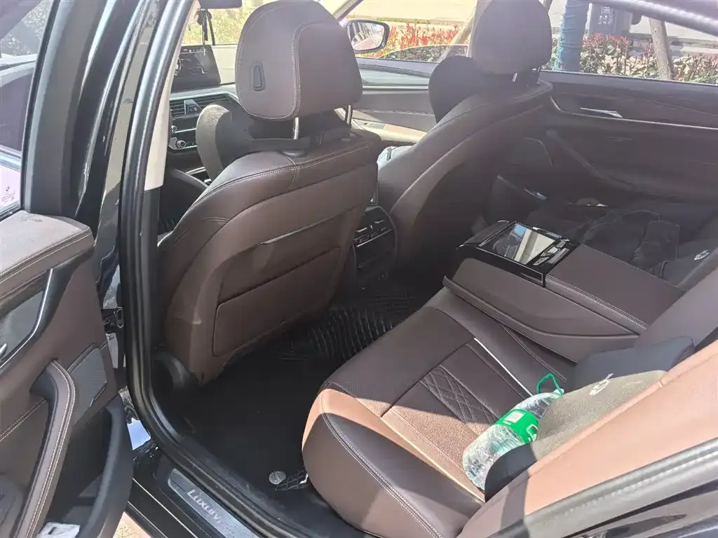 BMW 5 Series — фото 2