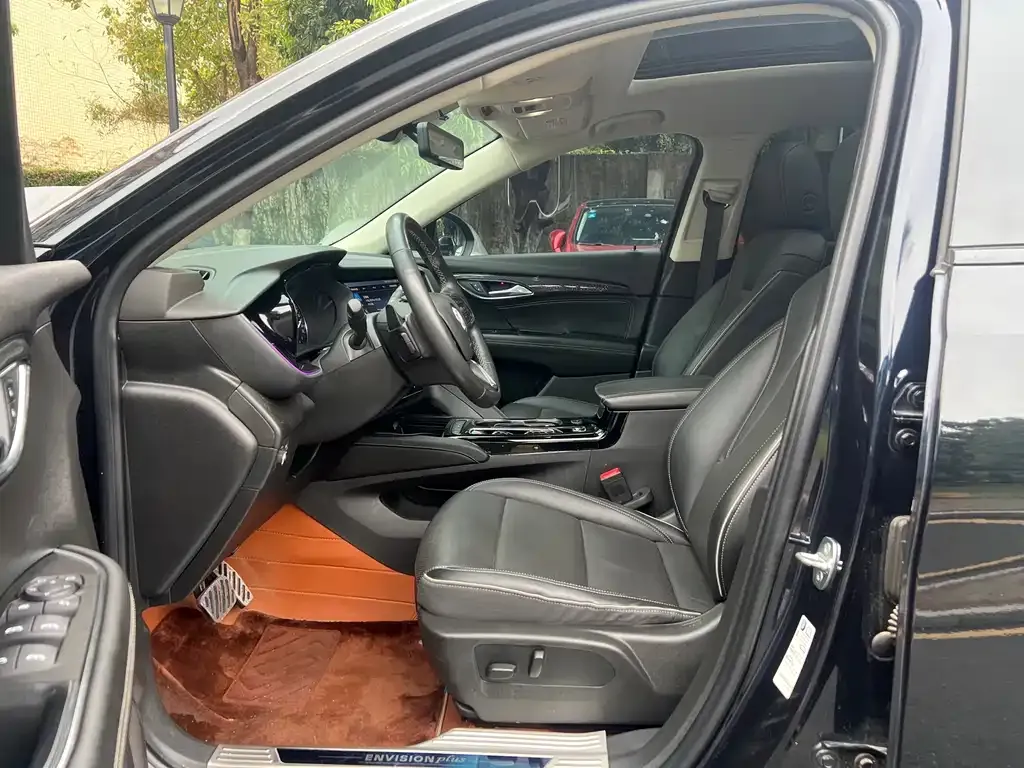 Buick Envision Plus — фото 2
