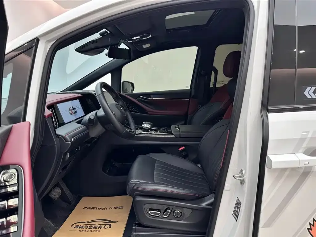 GAC Motor Trumpchi M8 — фото 8