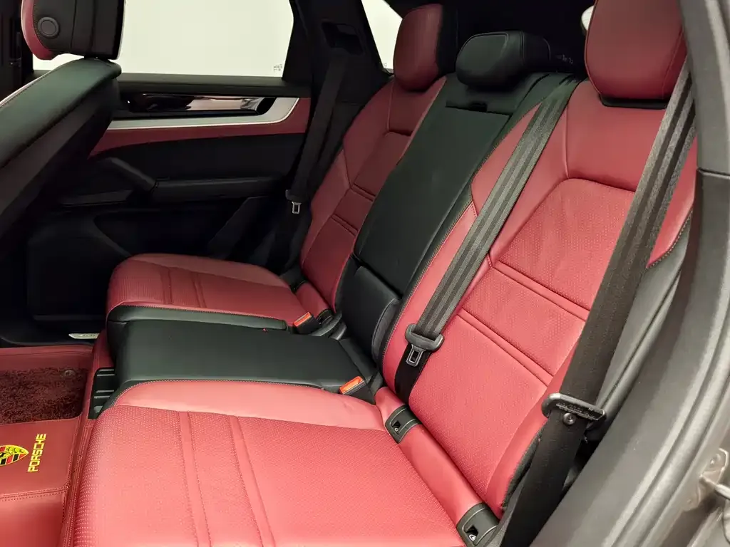 Porsche Cayenne 2024 из CN, фото 3