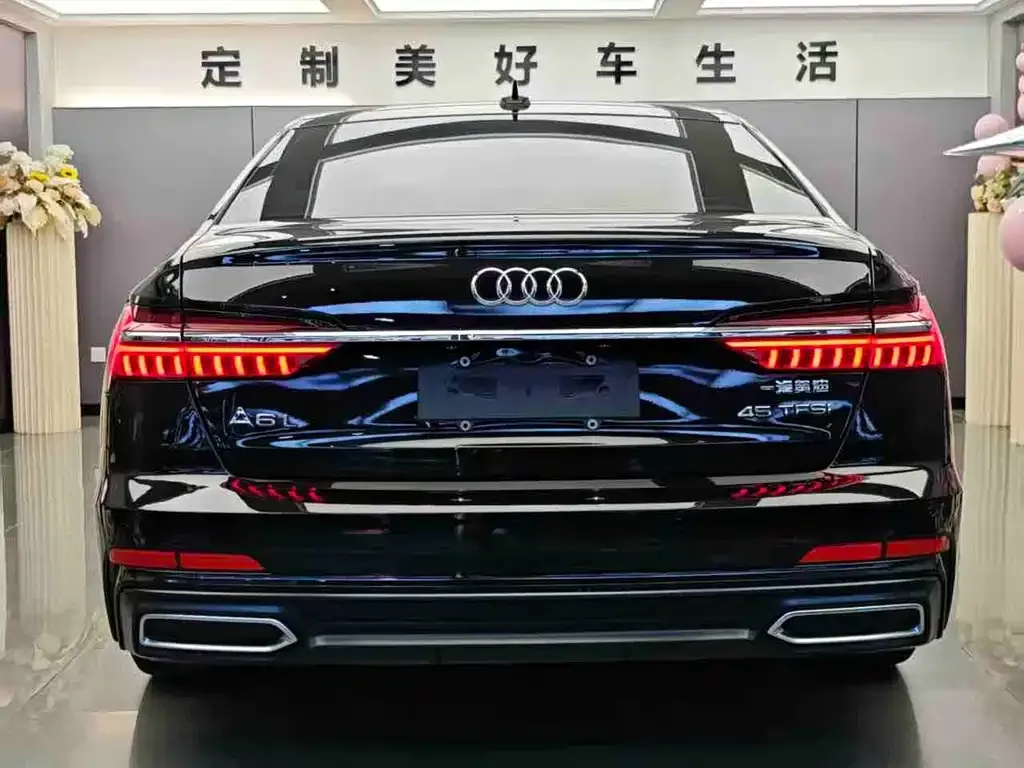 Audi A6L — фото 6