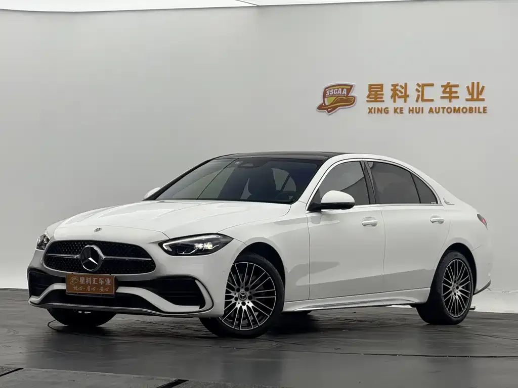Mercedes-Benz C-Class — фото 1