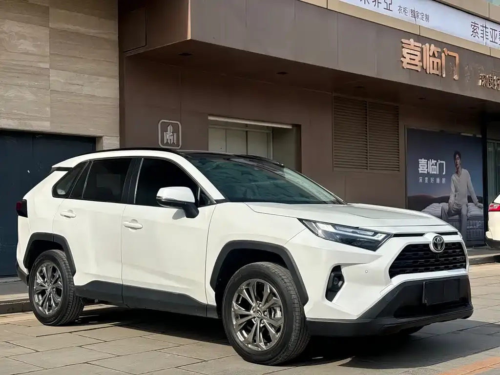 Toyota RAV4 2023 из CN, фото 8