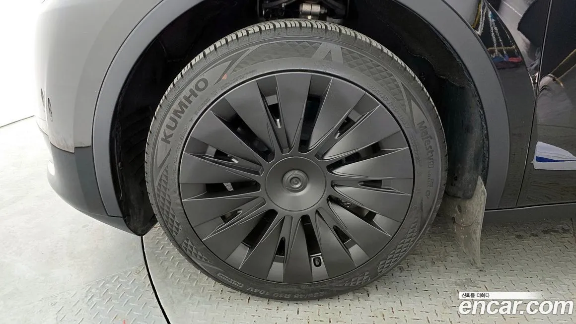 Tesla Model Y 2024 из KR, фото 10