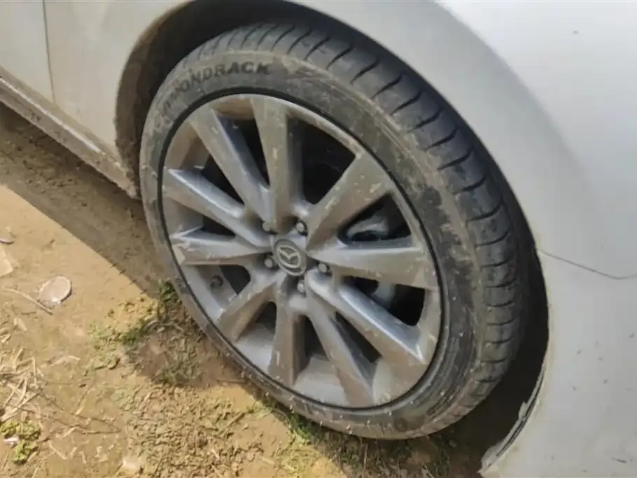 Mazda 3 Axela 2021 из CN, фото 2
