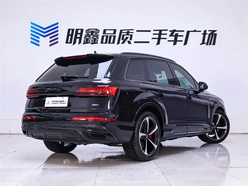 Audi Q7 — фото 3