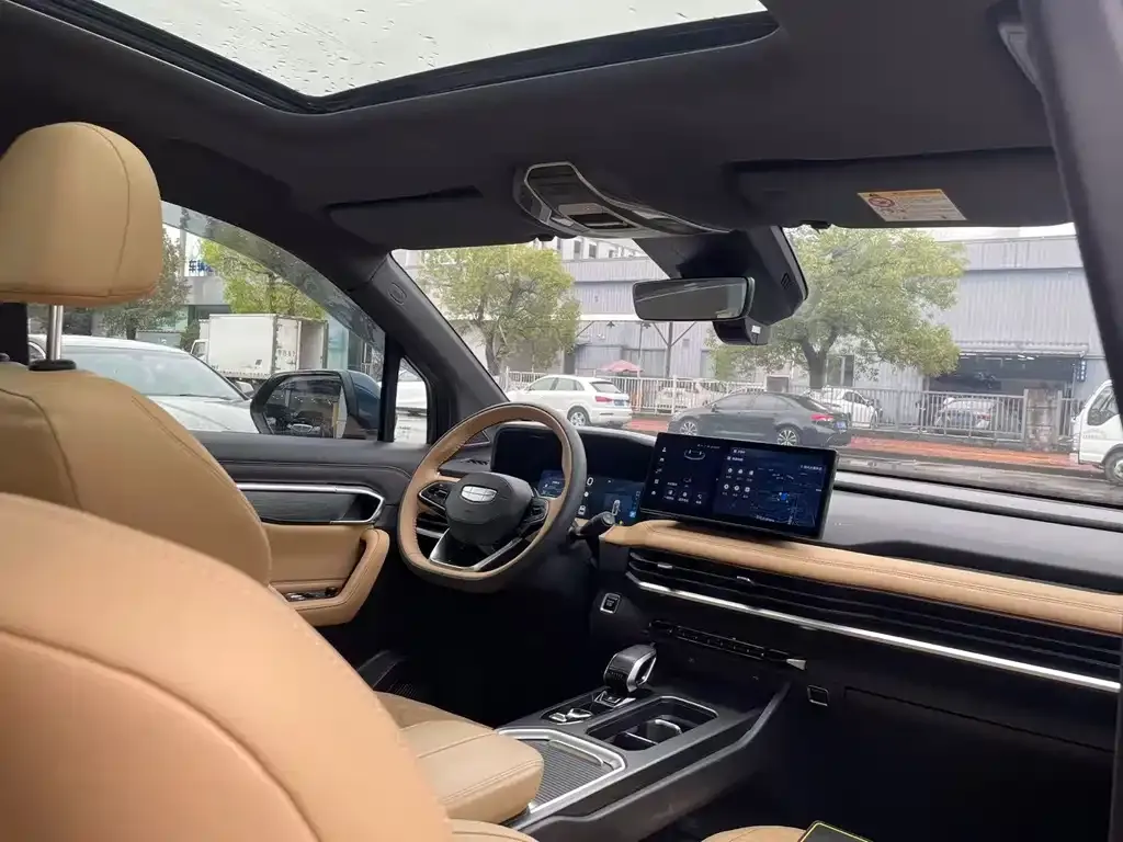 Geely Haoyue L 2023 из CN, фото 3
