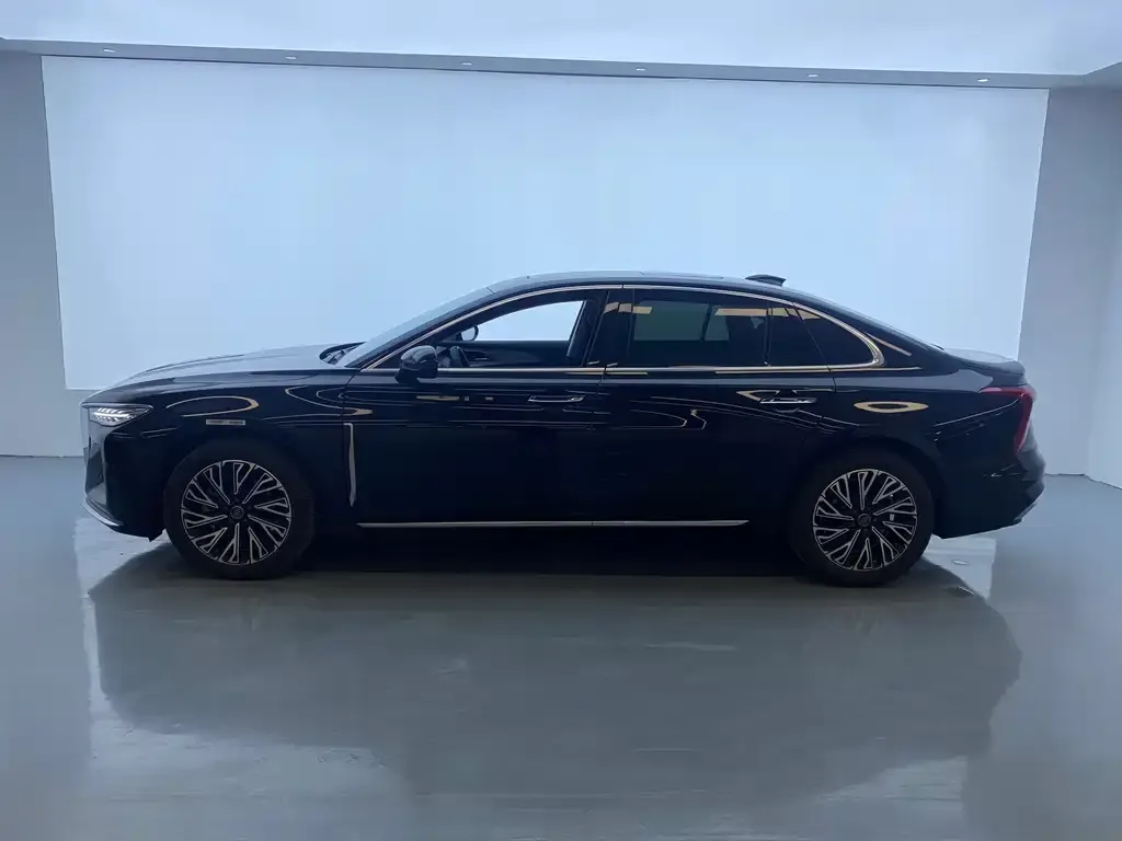 Hongqi H5 — фото 2