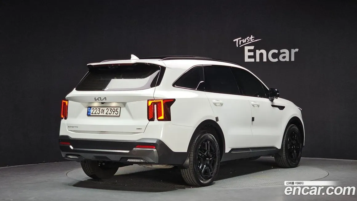 Kia Sorento — фото 6